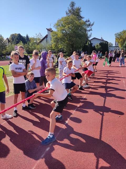 SZKOLNY FESTIWAL SZTAFET